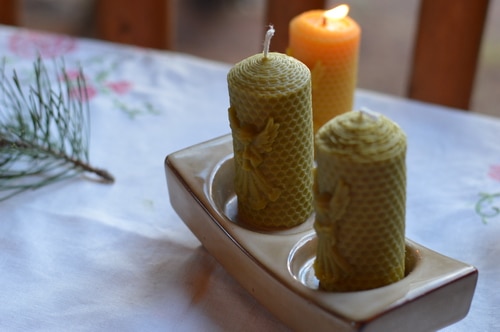 “A bayberry candle burnt to the socket brings food to the larder and gold to the pocket.” New England Proverb