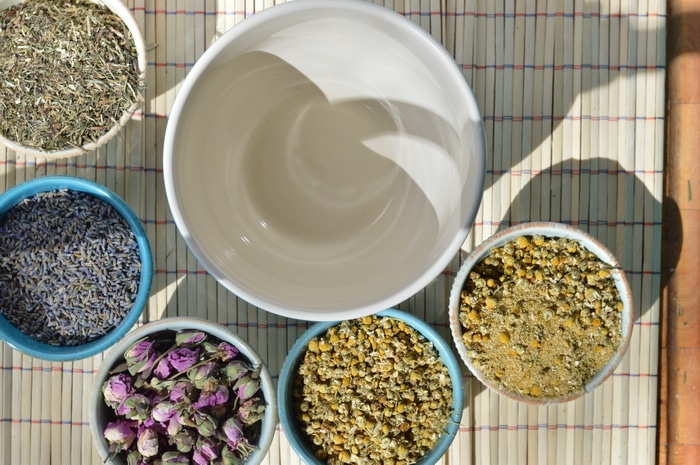 DIY Herbal Bath Tea for Cooling Summer Rashes | Joybilee® Farm | DIY