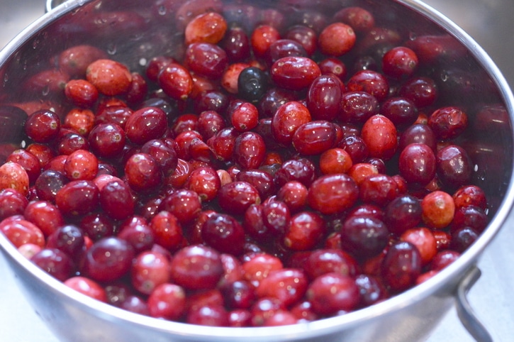 Raw Cranberry Orange Relish That's a Refreshing Change From Canned