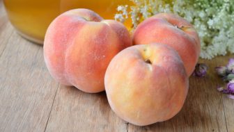 Easy Peach Mead Recipe with Summer Roses and Elderflowers