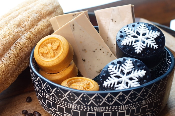 snowflake melt and pour soap thats fast and fun to make